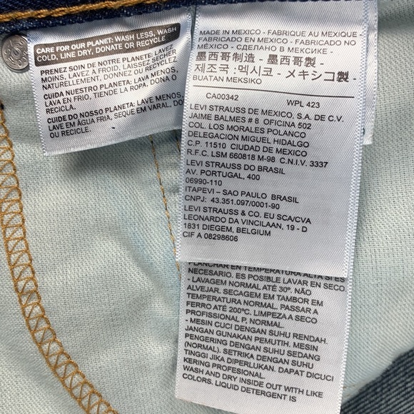 Levi Strauss “505” Straight leg blue jeans
size 38 x 30 - Picture 10 of 13